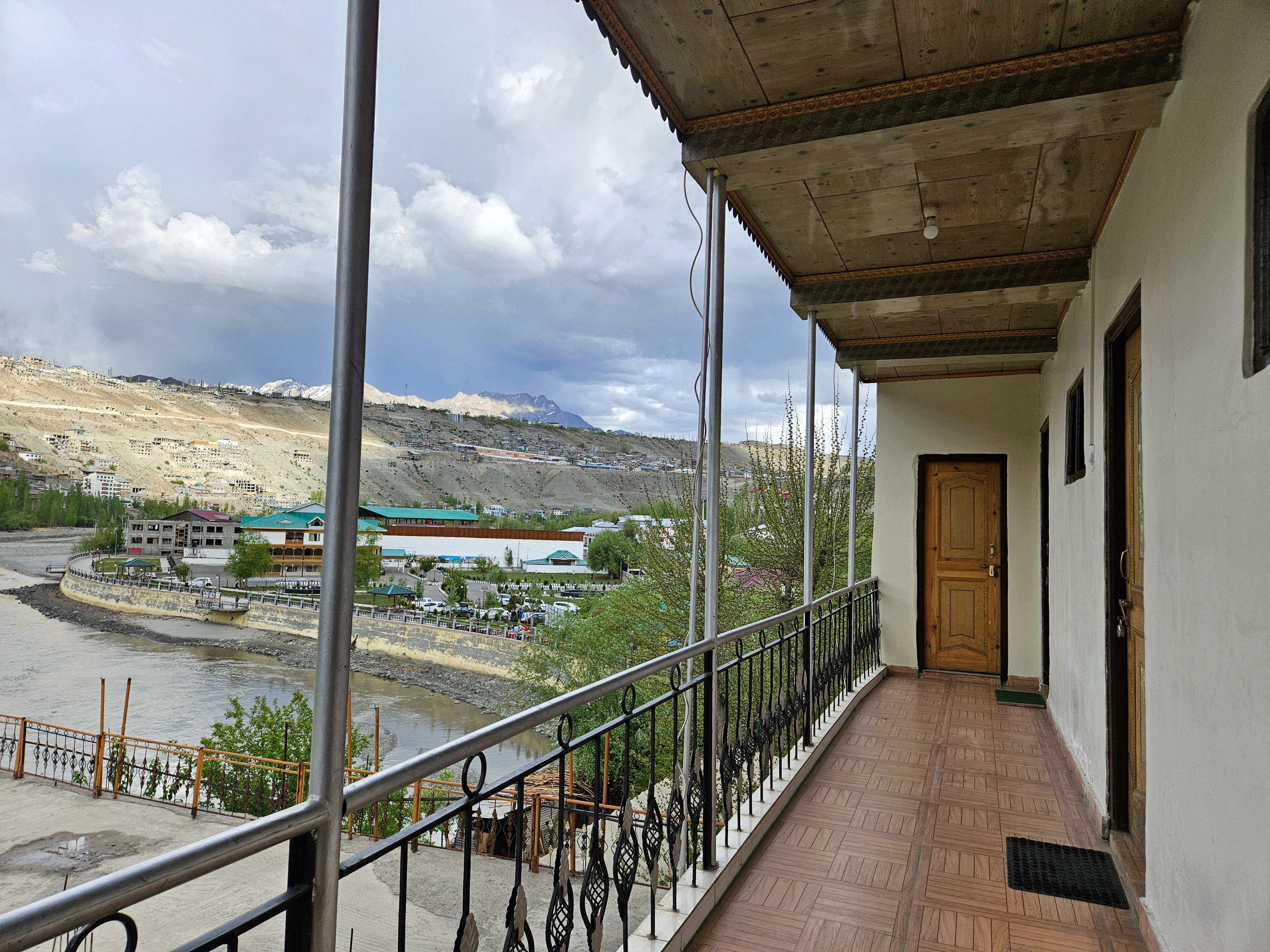 Hotel D’Zojila Kargil
