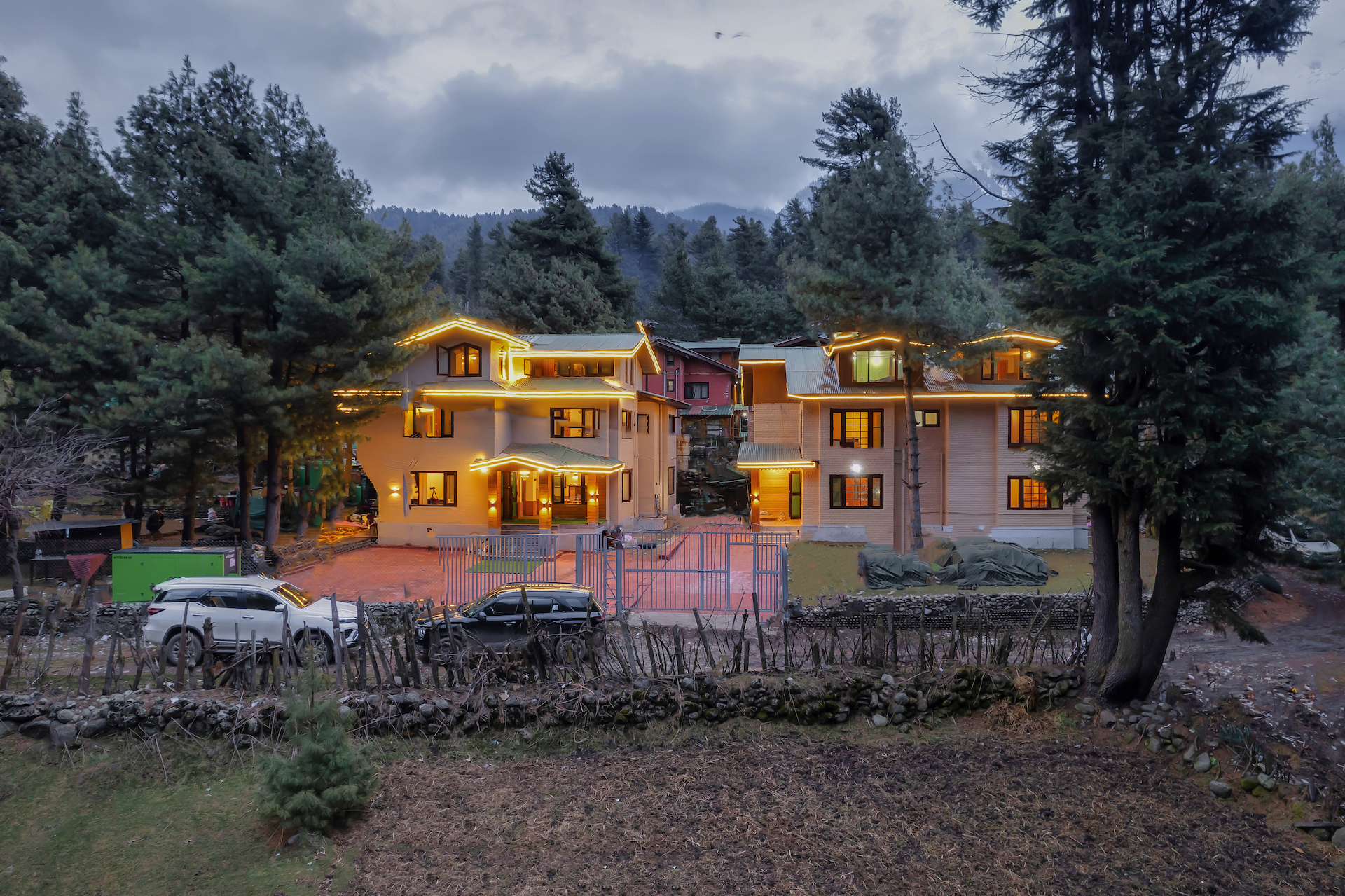 Woods Resort | Circuit Road Pahalgam